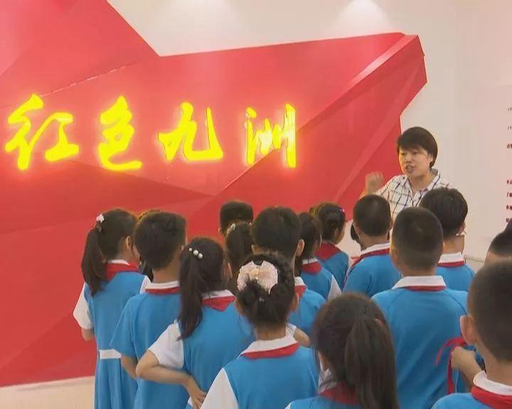 家里的马蜂是怎样产蜜的？